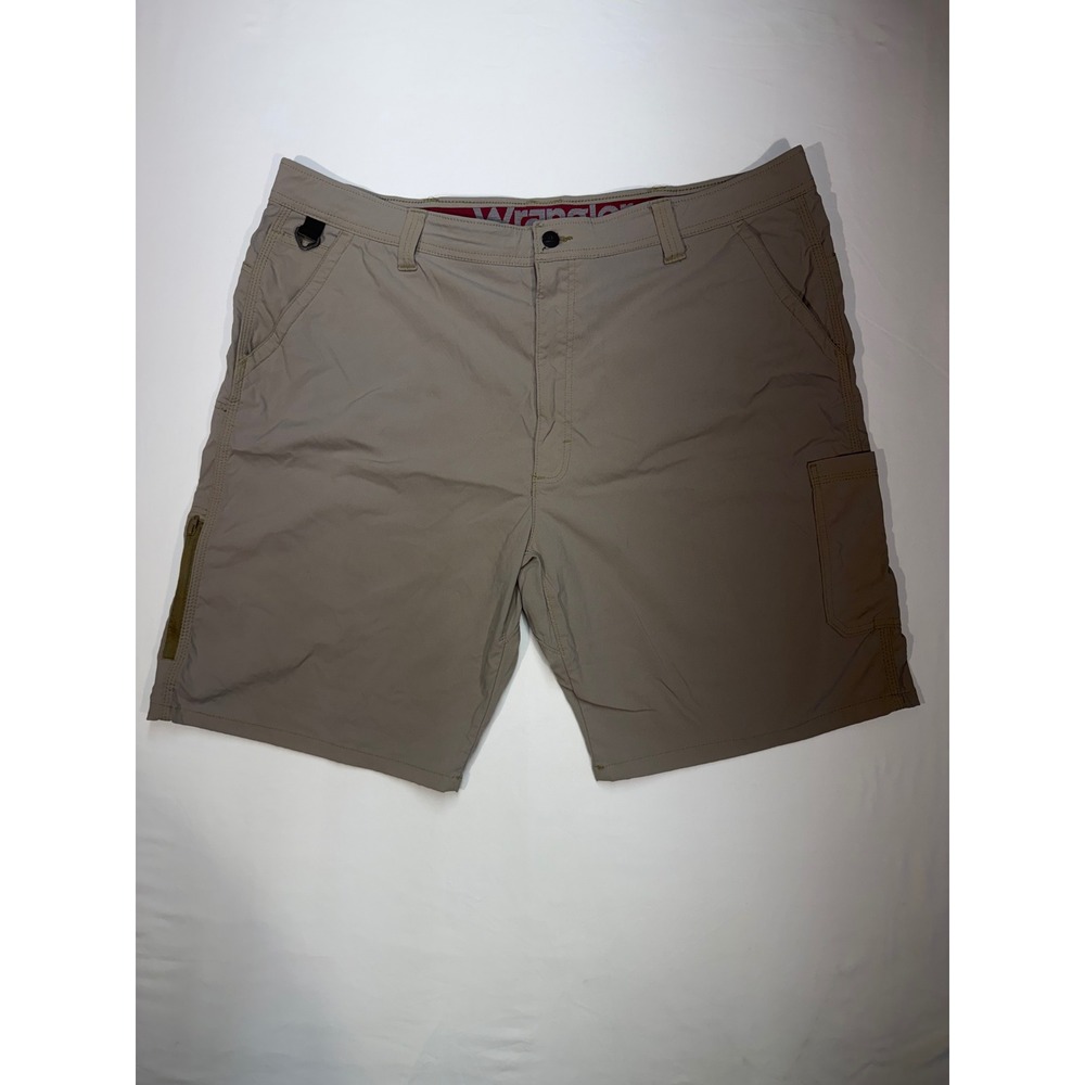 Wrangler ATG All Terrain Gear Mens Cargo Shorts Tan Khaki Stretch 44